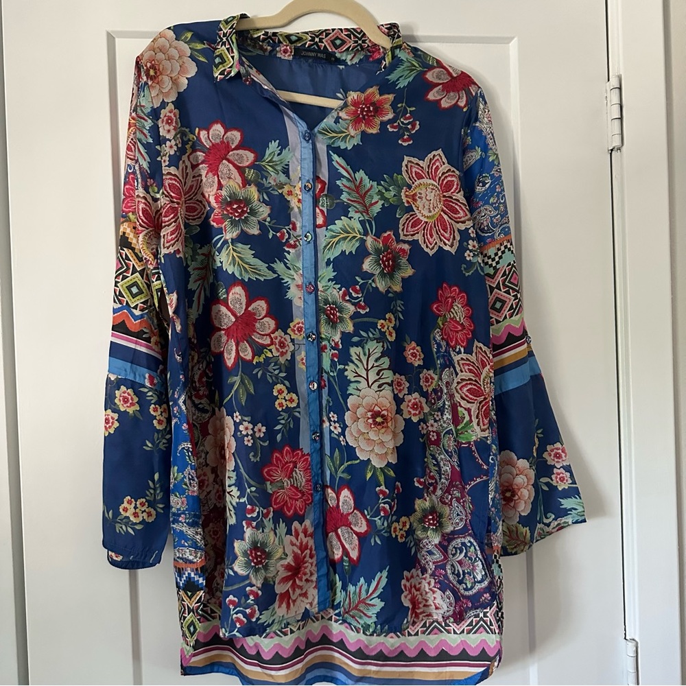 JOHNNY WAS NEVER WORN Silk Blouse